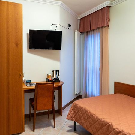Hotel Romagna Baveno Exterior photo