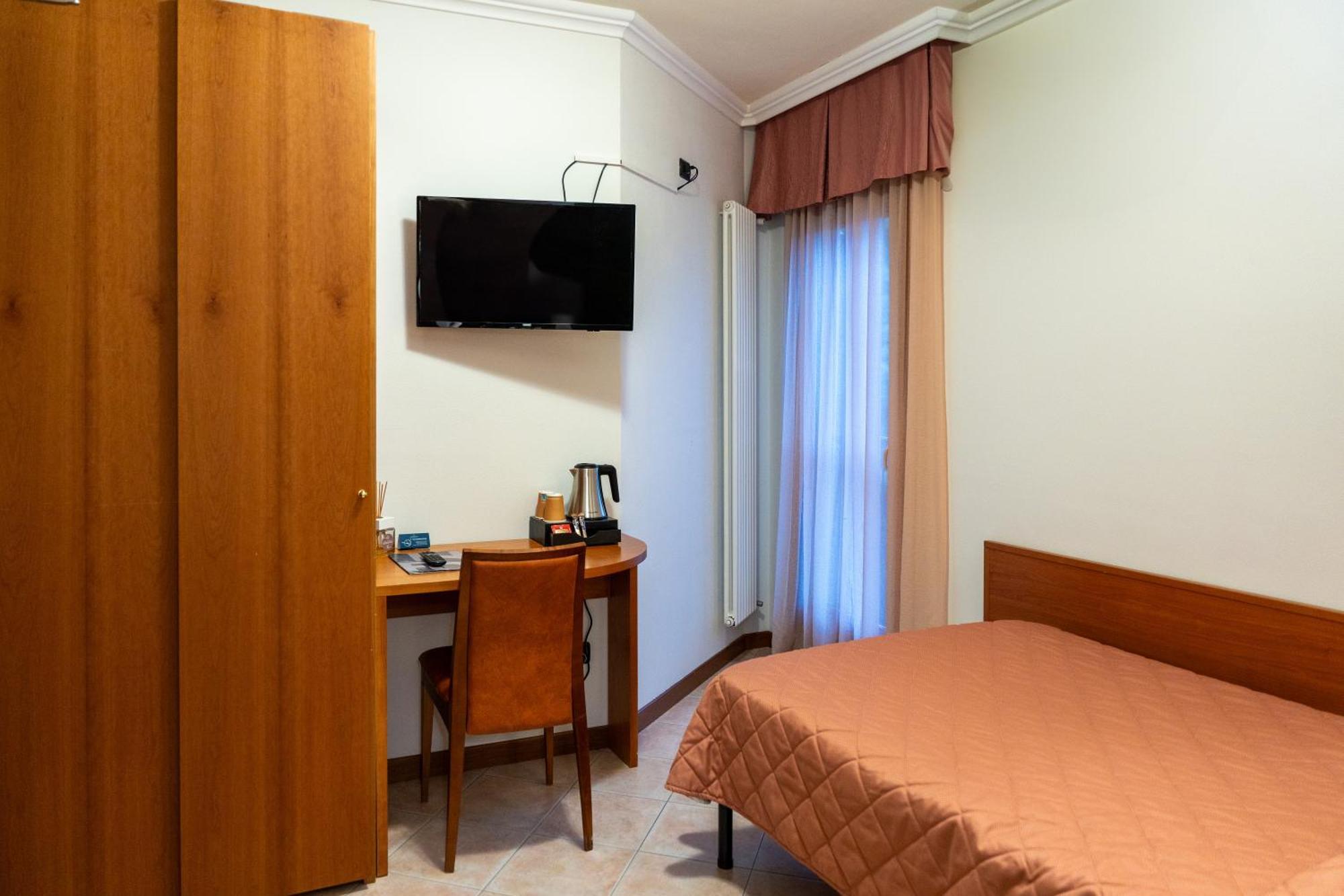 Hotel Romagna Baveno Exterior photo