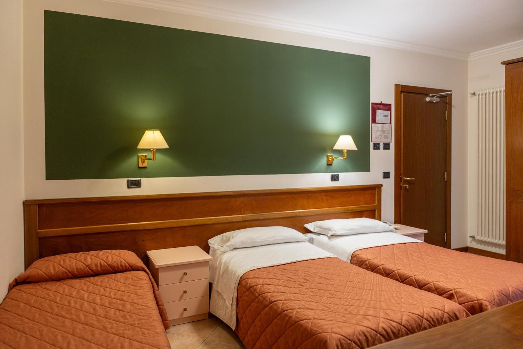 Hotel Romagna Baveno Exterior photo