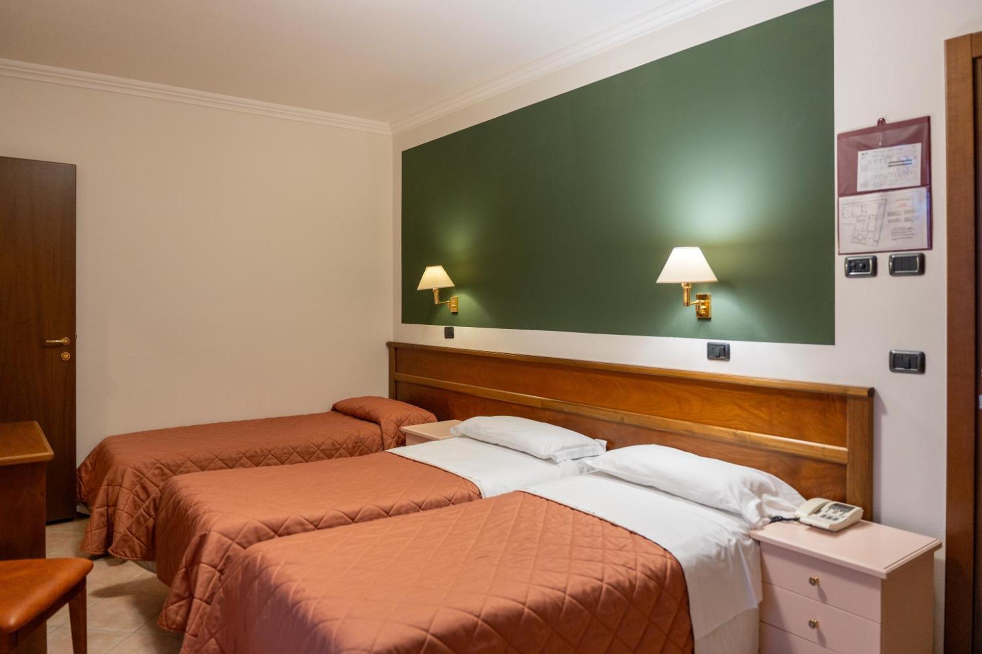 Hotel Romagna Baveno Exterior photo